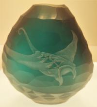 Sm Teal/Turquoise Manta Ray Pebble Vase by Heather Mettler <! local>