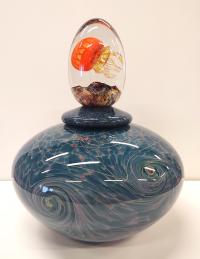 <b>*NEW*</b> Sapphire Vase w/Jellyfish Lid by Richard Satava