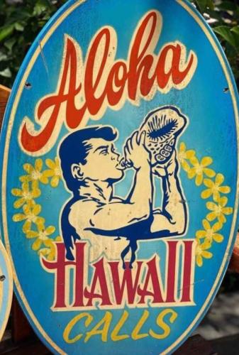 Hawaii Calls Small Oval by Steve Neill <br><b>[Custom Orders Not Currently Being Accepted]</b> <! local>