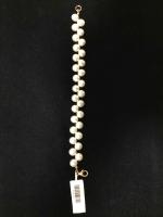 PP2802 White Pearl Bracelet, G/F Clasp by Pat Pearlman