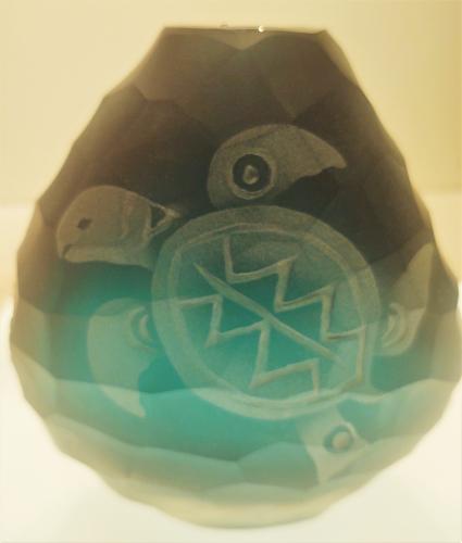 Sm Teal Honu (Detailed) Pebble Vase by Heather Mettler <! local>